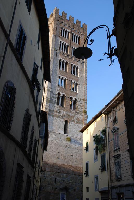 S. Agostino Fronte Mura ルッカ エクステリア 写真